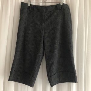 Suzy Shier over the knee / short pants
